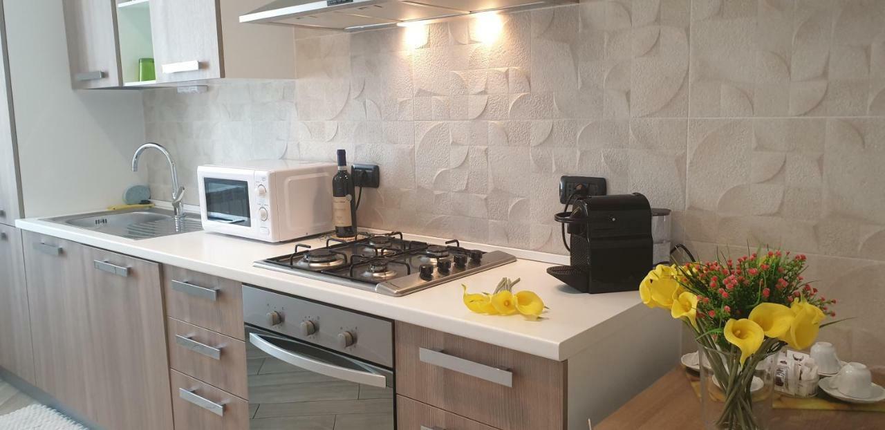 Karina House - Комо Екстериор снимка